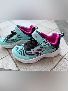 Skechers Kids Aqua and Pink Hook-and-Loop Sneakers
